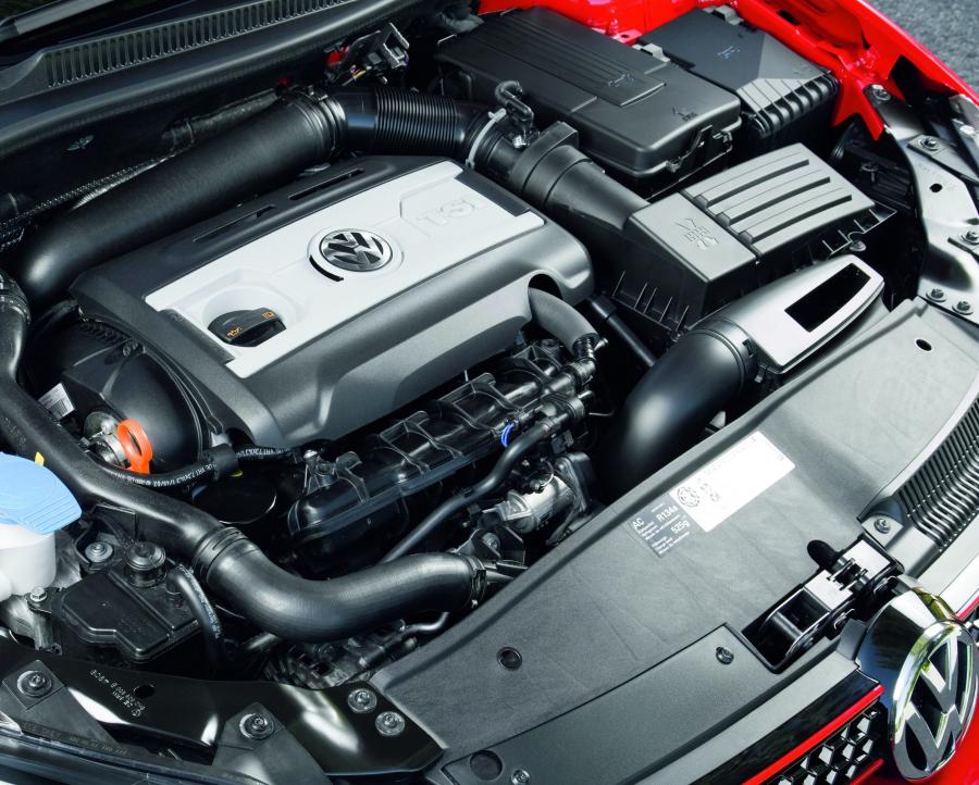  Volkswagen Golf GTi 2008 года  (фото 53 из 83)